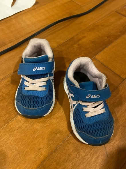 Photo of free Toddler size 4 Adidas shoes (Lawrence Expy and Hwy 280) #1
