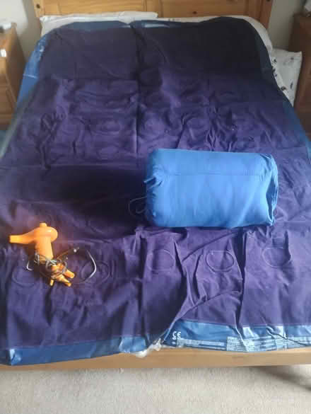 Photo of free Double Air bed, Pump and sleeping bag (Chesterfield S40) #1