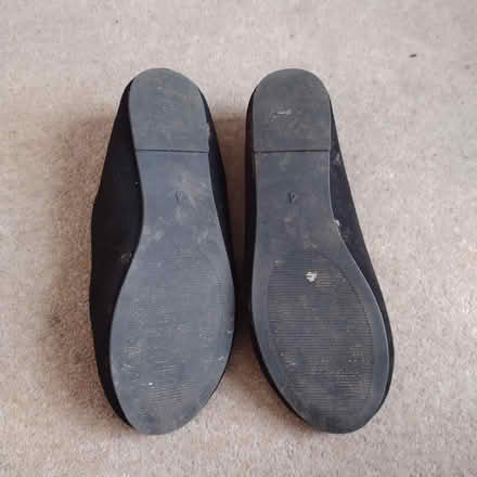 Photo of free Size 4 black pumps (Leeds LS8) #2