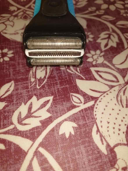 Photo of free Braun rechargeable electric razor (Denmead PO7) #3