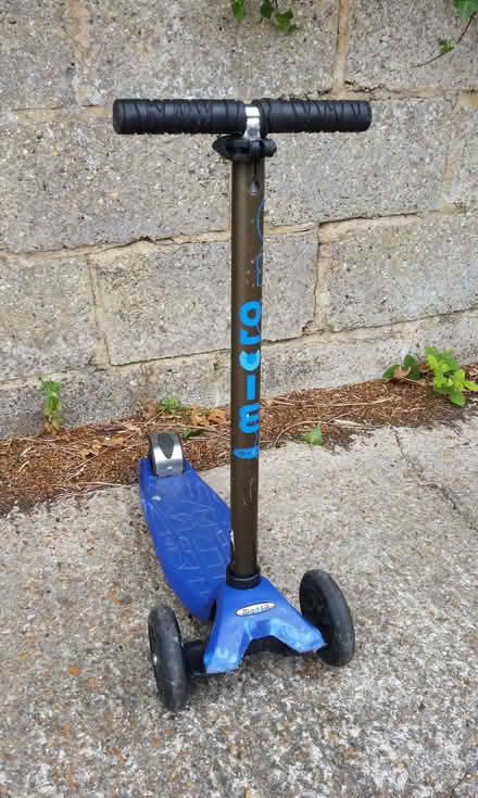 Photo of free kids "micro" scooter >> please read the post :) (Whitehawk BN2) #1