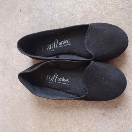 Photo of free Size 4 black pumps (Leeds LS8) #1