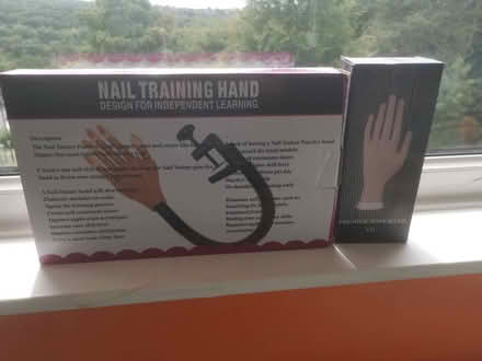 Photo of free two nail training hand models (Newfield Green S14) #1
