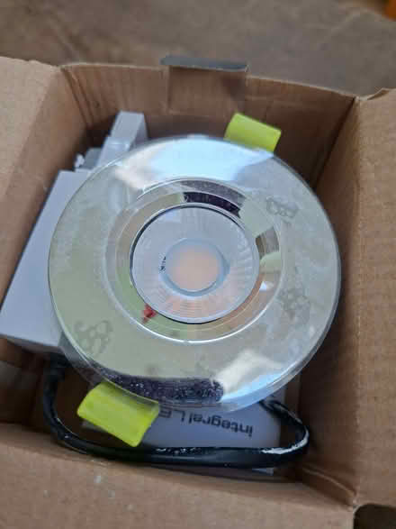 Photo of free LED spotlight warm white (Arborfield Garrison RG2) #2