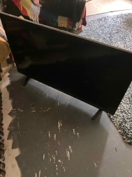 Photo of free Tv screen (Vauxhall SE11) #2