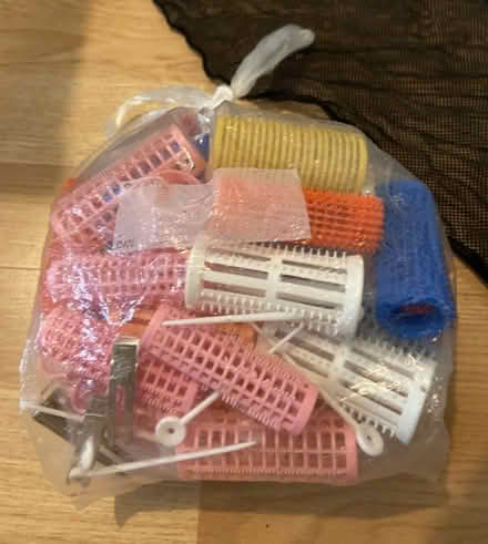 Photo of free Hair Rollers are scarf (SW16) #2