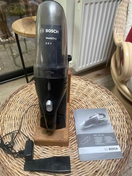 Photo of free Bosch wet and dry vacuum (Grove Park Chiswick W4) #1