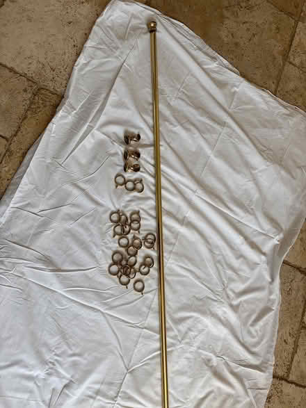 Photo of free Curtain rod (Farnham Common SL2) #1