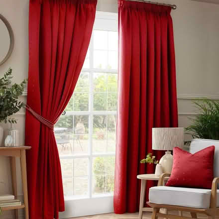 Photo of Red Curtains & Red Fabric (CT11) #1