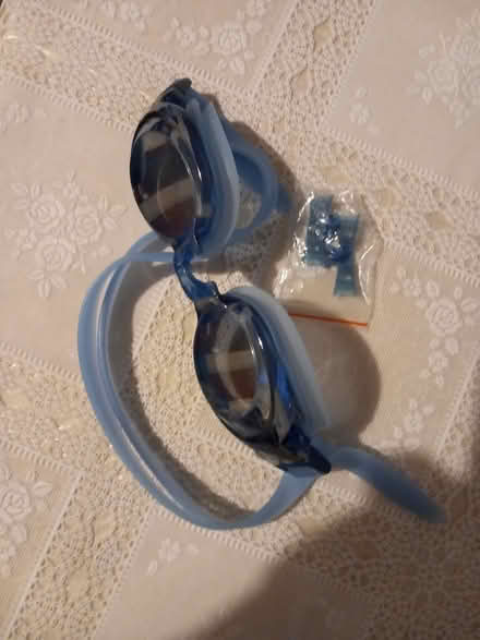 Photo of free prescription swimming goggles (Edgeley SK3) #1
