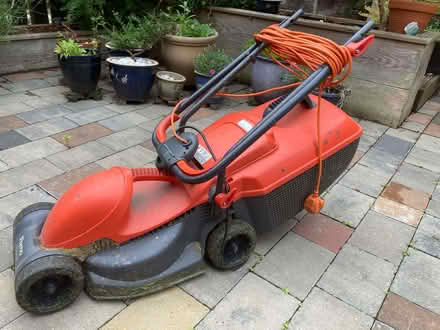 Photo of free Lawnmower (Inchinnan PA8) #1