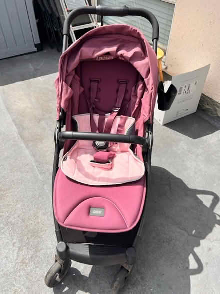 Photo of free Baby stroller (Cr7 8lw) #2
