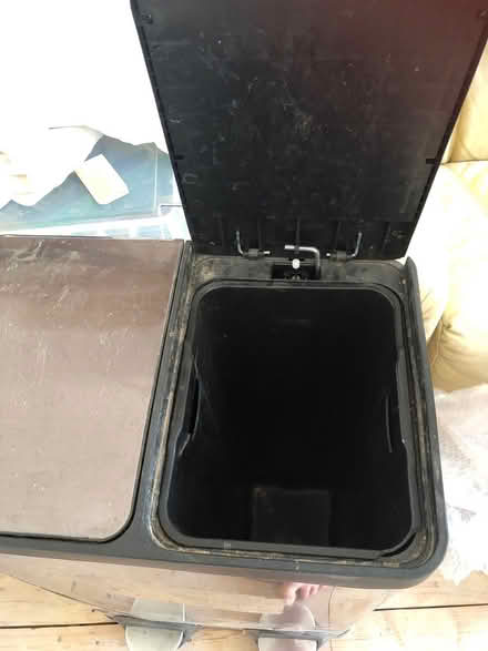 Photo of free Double pedal bin (Eltham SE9) #2