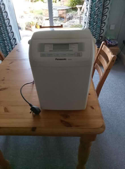 Photo of free Panasonic breadmaker (Ware SG12) #1