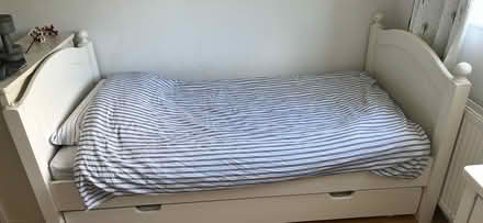 Photo of free Single Bed 3ft and mattress (Enfield N21) #1