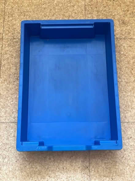 Photo of free Blue plastic tray (Headington OX3) #1