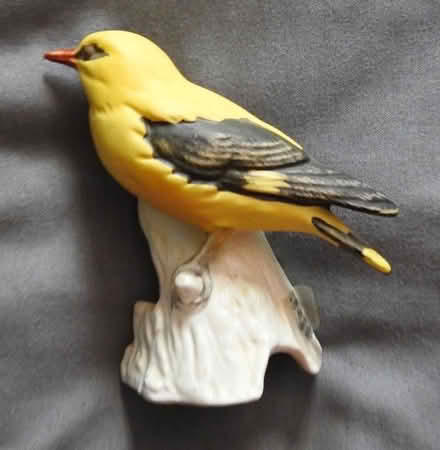 Photo of free Yellow bird statue (Mavis and Rathburn) #1