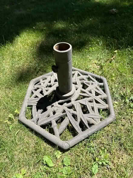Photo of free Umbrella stand (Hartsdale) #1