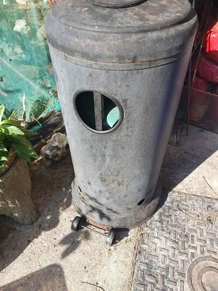 Photo of free Gas patio heater (Enfield EN2) #3