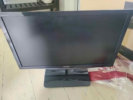 Photo of free Philips computer monitor (De Beauvoir/Dalston N1) #1
