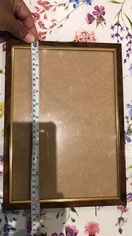 Photo of free 5 photo frames (Amersham HP6) #1