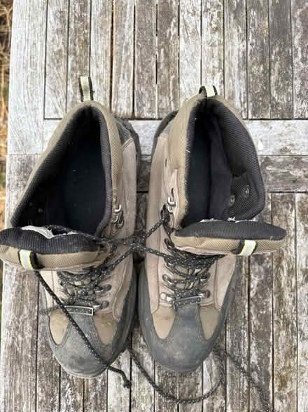 Photo of free Steel toecap work boots (Chiswick W4) #4