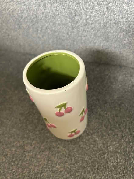 Photo of free Small cherry print vase (ware SG12) #3