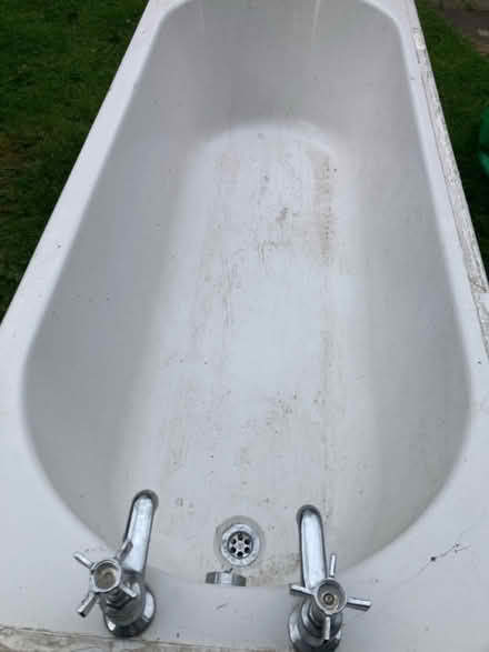 Photo of free Bath tub (Tredegar NP22) #2
