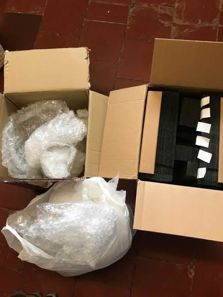 Photo of free Packaging and boxes (Leaton SY4) #1