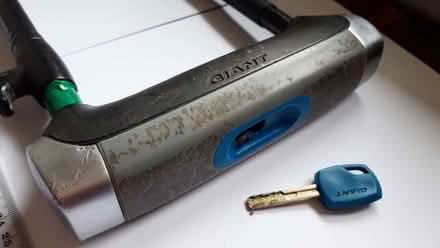 Photo of free faulty bike LOCK =fixable? (Stonydelph B77) #1