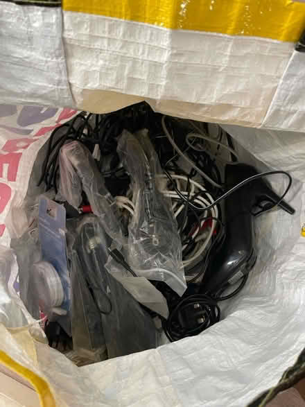 Photo of free Assorted electrical wires (Wimbledon SW20) #1