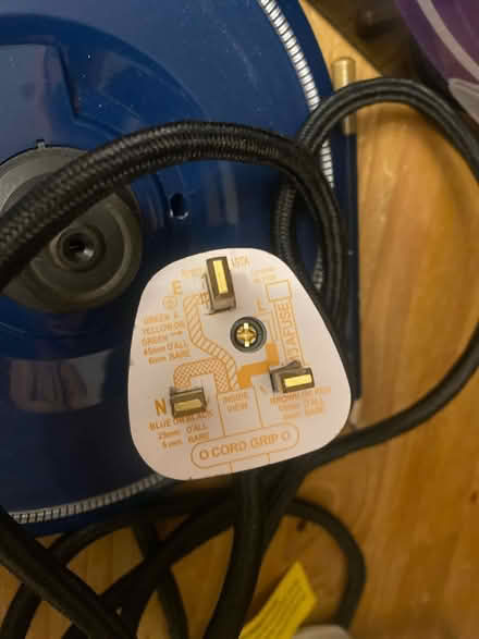 Photo of free Wireless iron (TW3) #4