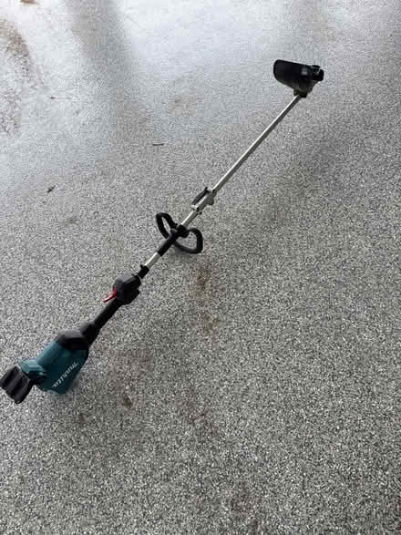 Photo of free Makita string trimmer (Flemington, NJ) #1