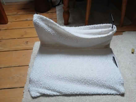Photo of free Radiator cat bed (Penrith CA11) #1