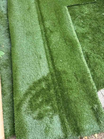 Photo of free Long and narrow artificial grass (SW15 Putney) #1