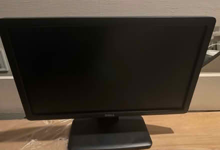 Photo of free Computer monitors x2 (Ashby de la zouch LE65) #1
