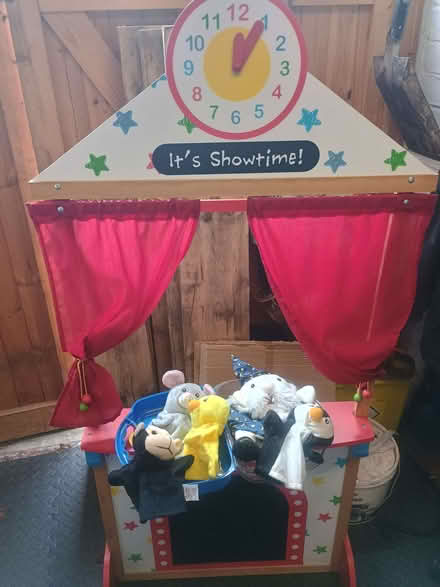Photo of free Kids theater show and hand puppets. (Sale Moor M33) #1