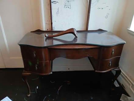 Photo of free Vintage dressing table (B16) #1