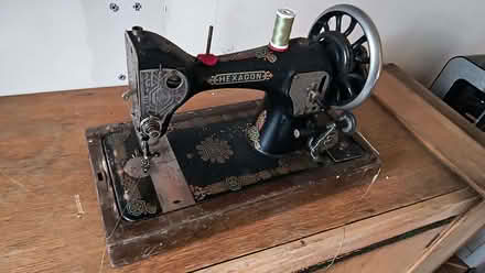 Photo of free Vintage sewing machine in box (Catford South SE6) #1