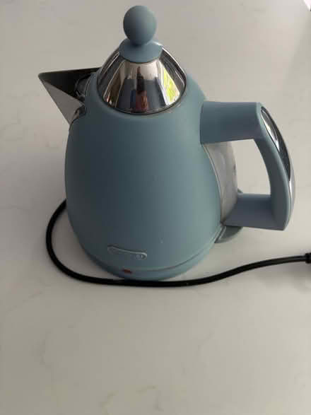 Photo of free DeLonghi Kettle Light Blue (Barrow upon Soar (LE12)) #1