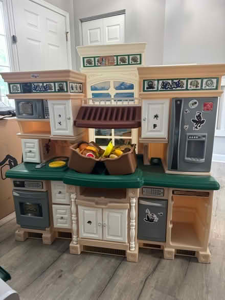 Photo of free Toy Play Kitchen for kids (Montgomery) #2
