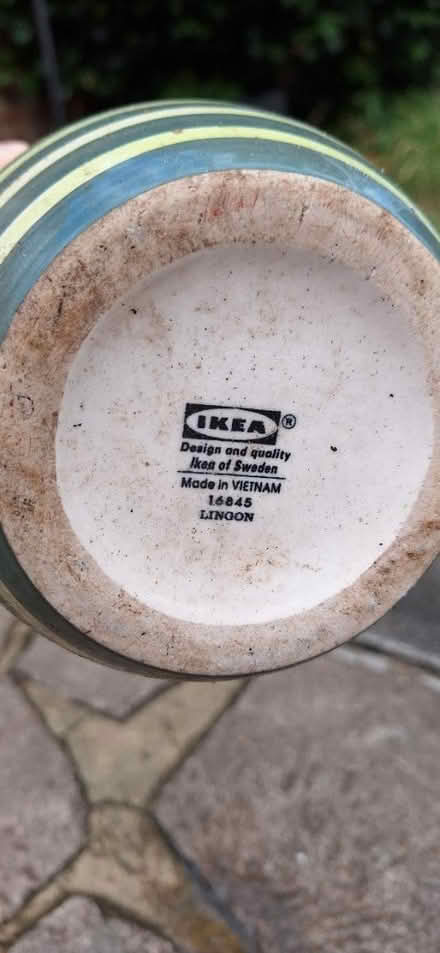 Photo of free Plant pot (Lower Sydenham) #3