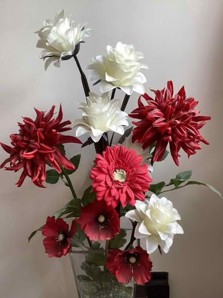 Photo of free Artificial flowers and vase (Waterloville) #2