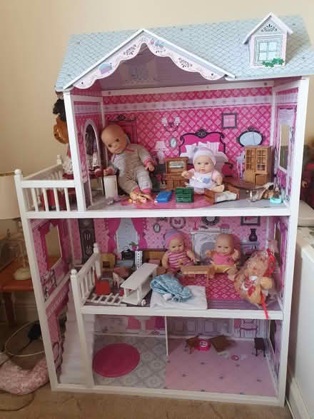 Photo of free Really nice barbie toy house (Portsmouth paulsgrove) #1