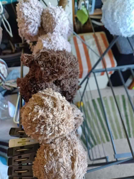 Photo of free Yarn see pics various colours and texture (Sidley TN40) #2