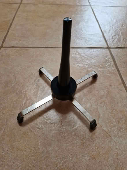 Photo of free Clarinet / oboe stand (Tewin AL6) #1