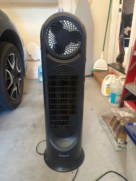 Photo of free Room fan. Top works (Starbucks on Foxworthy/Plummer) #1