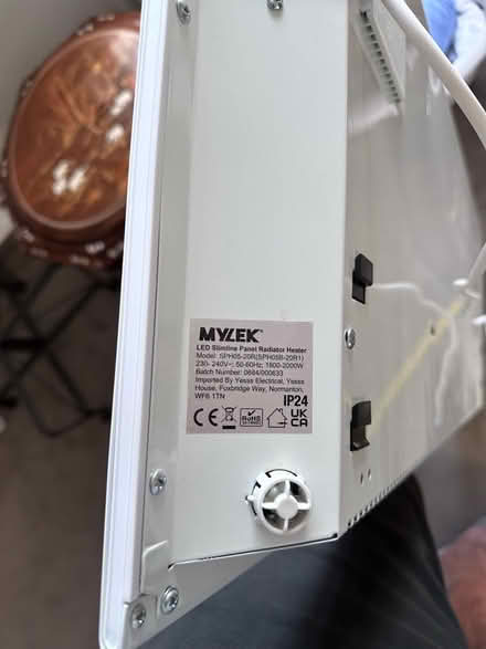Photo of free 4 electric wall heaters (Bray SL6) #1
