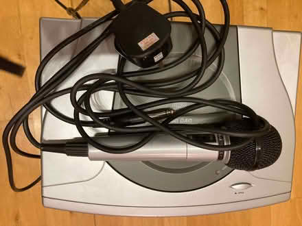 Photo of free Karaoke machine (Marlow SL7) #3