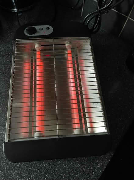 Photo of free Flat toaster (Newbold S41) #2